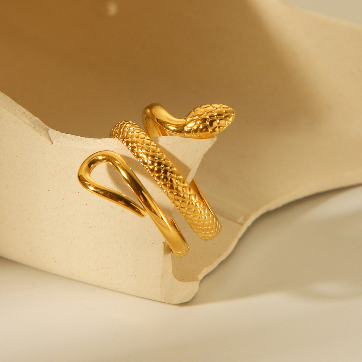 18K Gold Snake Ring