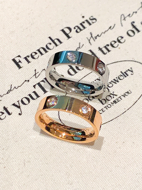 Six-Diamond Zircon Ring