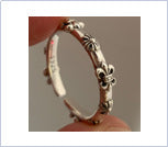 Thorn Rose Ring